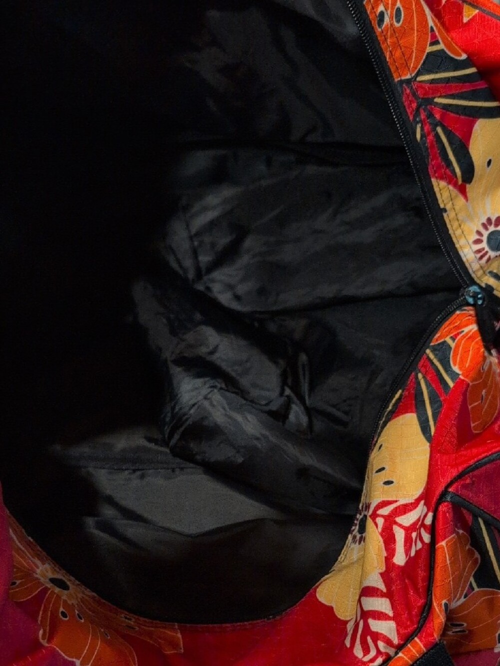 thirty-one Red Floral Travel Duffel - Picture 6 of 6